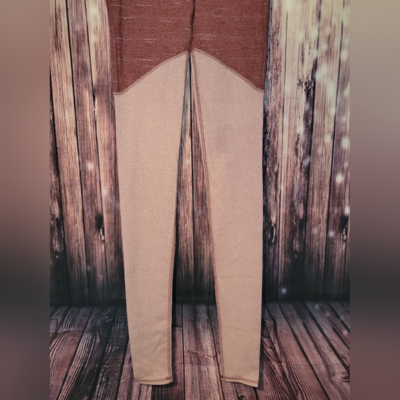 Free People Movement Evolution Leggings - XS - Color is Wine - NWT - Picture 5 of 9